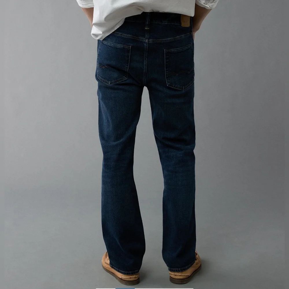 American Eagle Men’s Easyflex + Tencil Fibers Relaxed Straight Jeans
